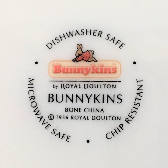 Royal Doulton Bunnykins Plate in Kitchen Scene Pattern - Picture 4 of 8